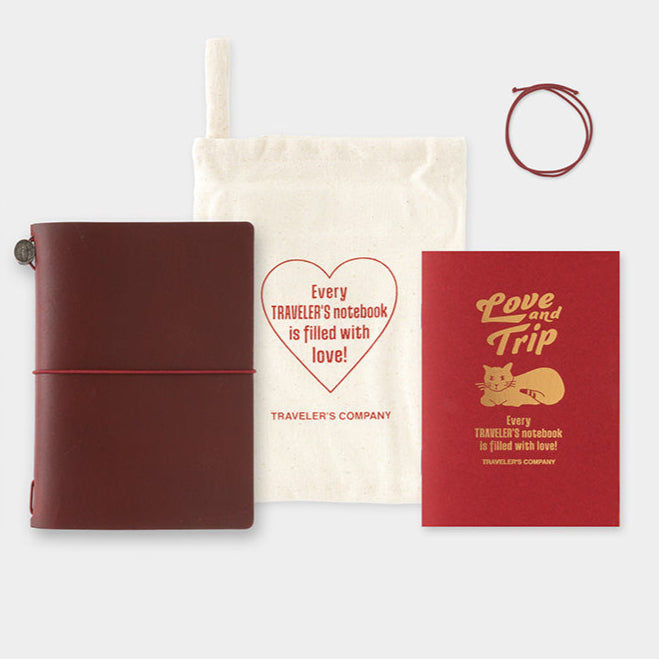 TRAVELER'S Notebook Passport Size Love & Trip 1