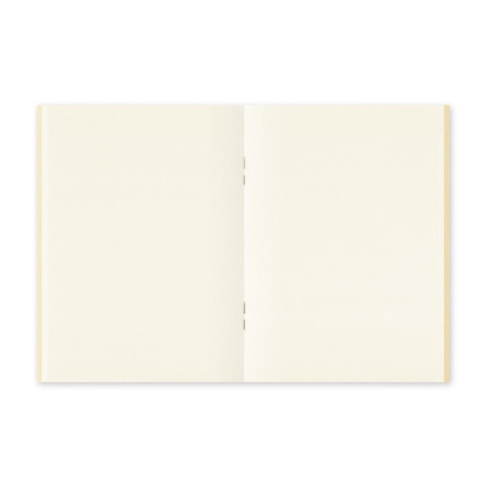 TRAVELER'S Notebook Passport Refill MD Paper Cream 013