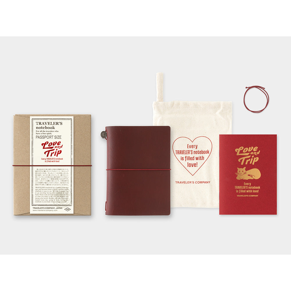 TRAVELER'S Notebook Passport Size Love & Trip 1