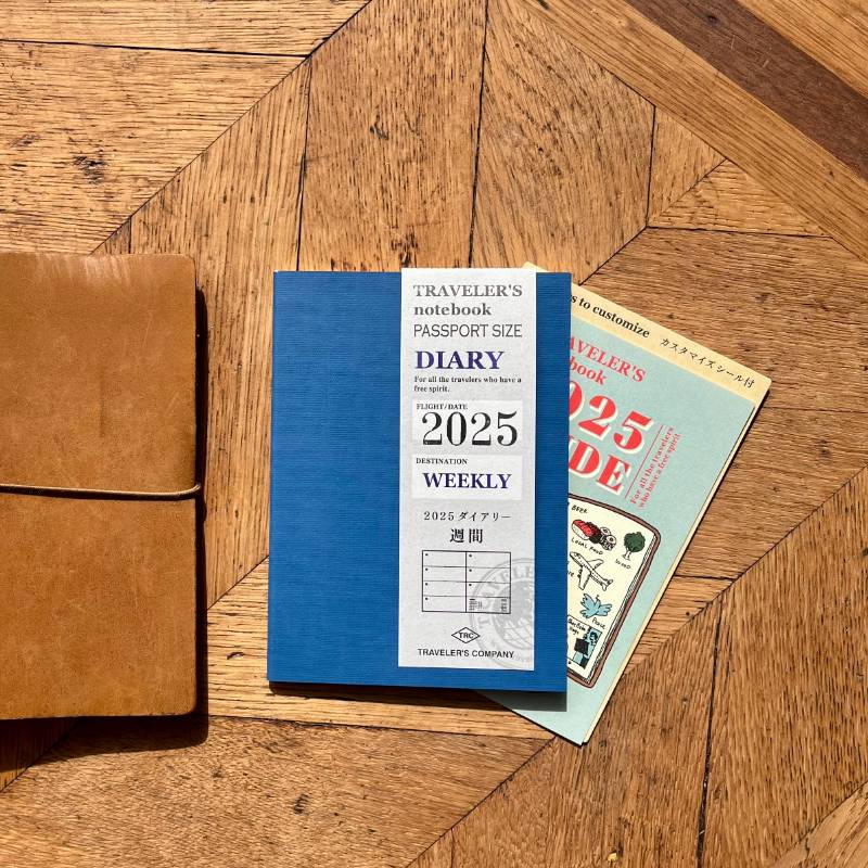 TRAVELER'S Notebook Passport Refill Half-Year Weekly Diary for July-Dec 2025
