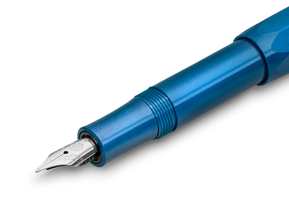 Kaweco Collection Fountain Pen Toyama Teal close up of nib